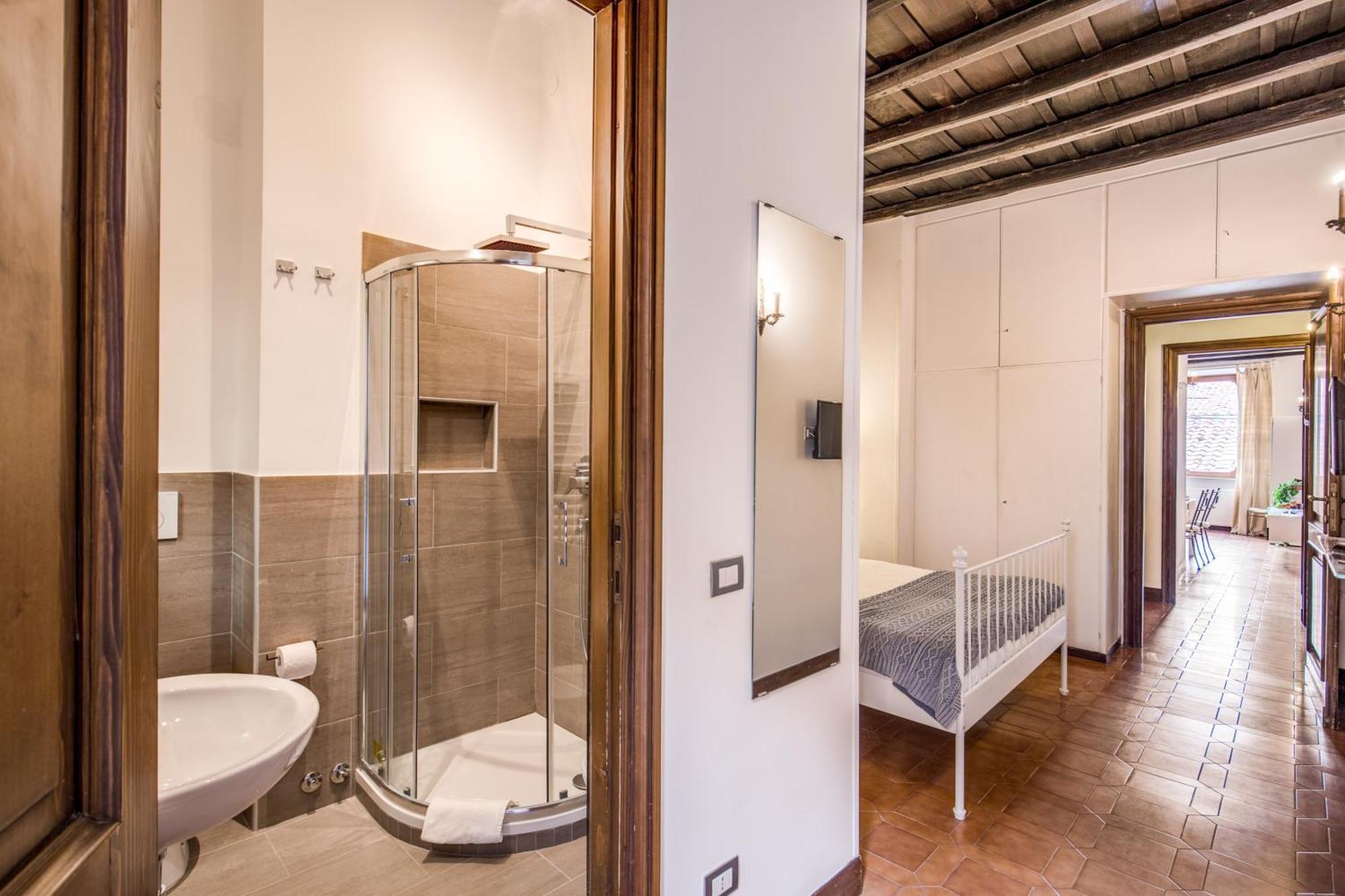 Elegant Behind The Colosseum Appartement *