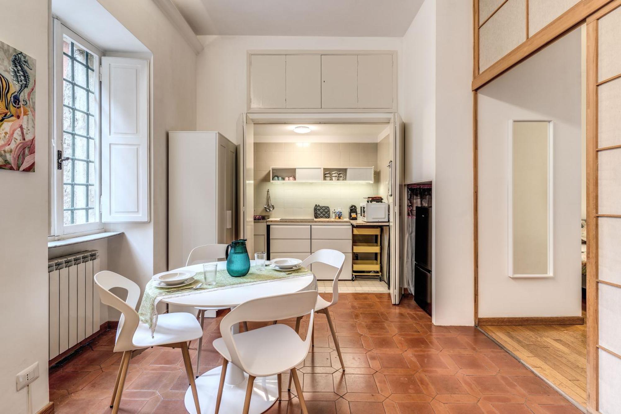 Elegant Behind The Colosseum Appartement Rome