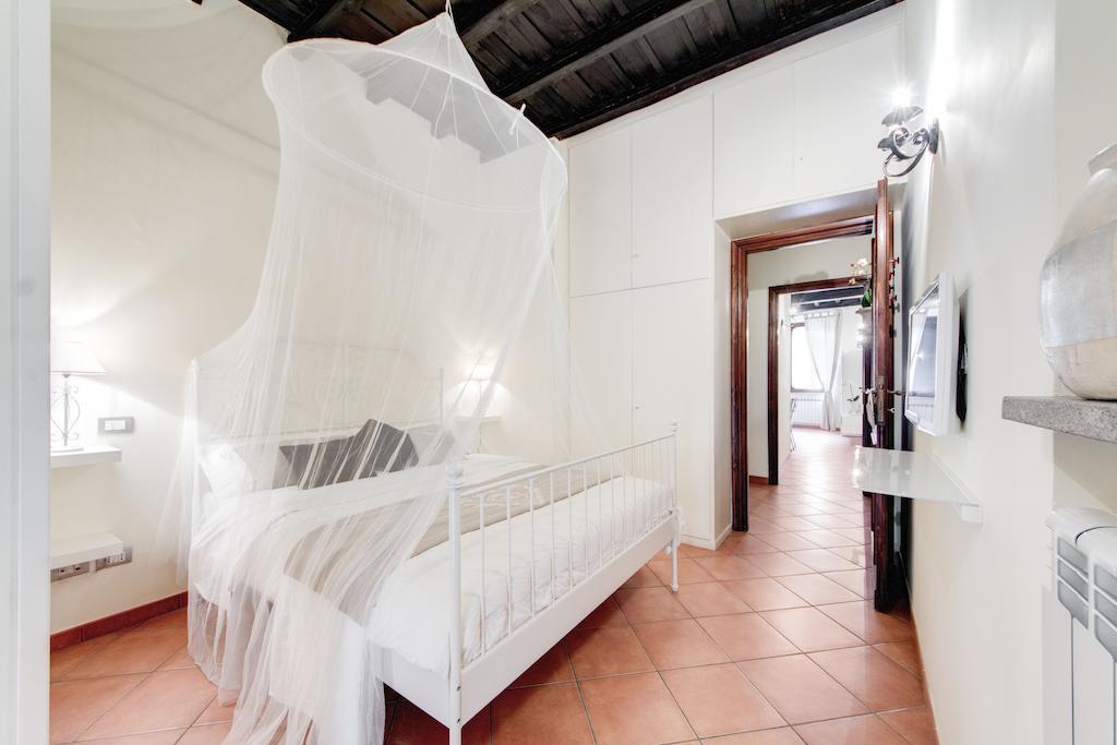 Appartement Elegant Behind The Colosseum