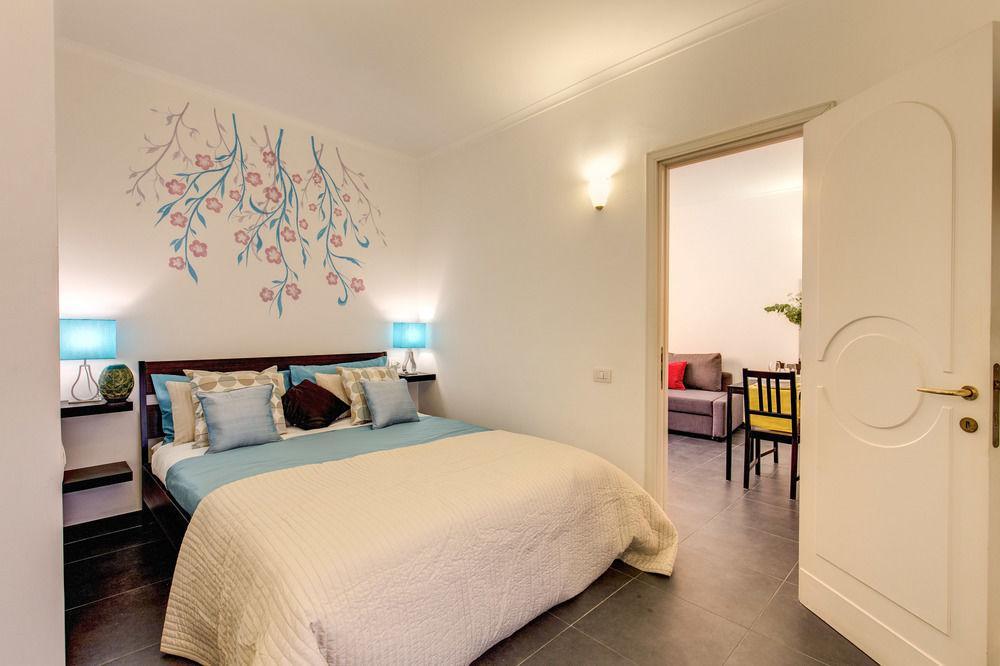Appartement Elegant Behind The Colosseum Rome